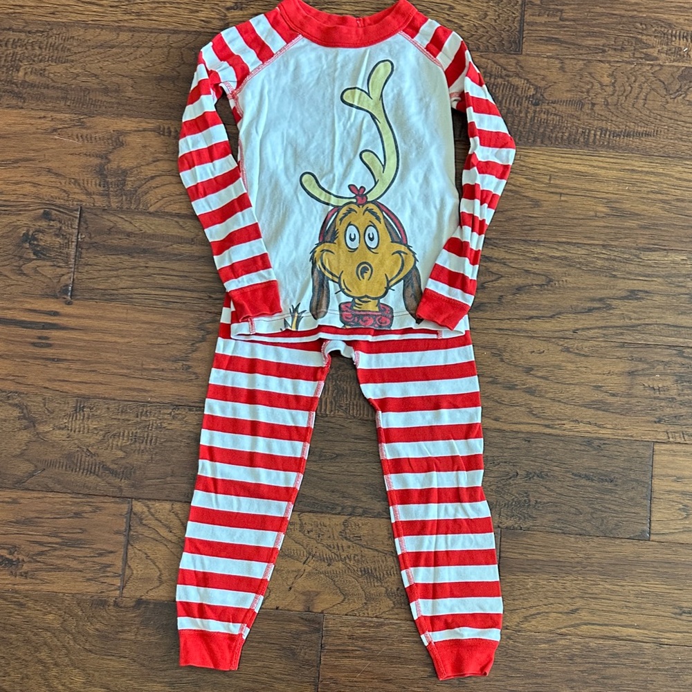 Hannah Andersson Grinch pajama set, size 5